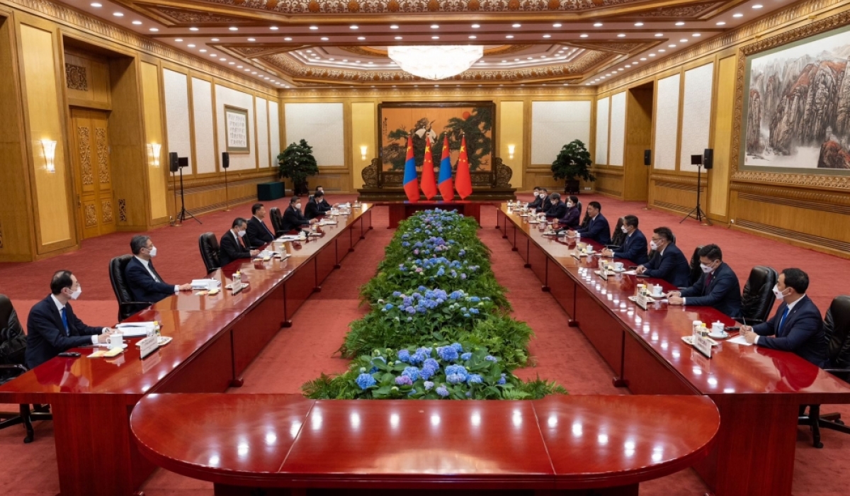 Монгол Улсын Ерөнхийлөгч У.Хүрэлсүх, БНХАУ-ын дарга Ши Жиньпин нар албан ёсны хэлэлцээ хийв