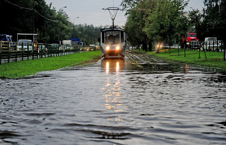 Москва усанд автжээ